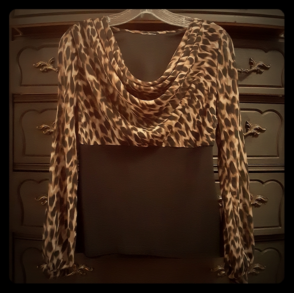 Slinky leopard print top